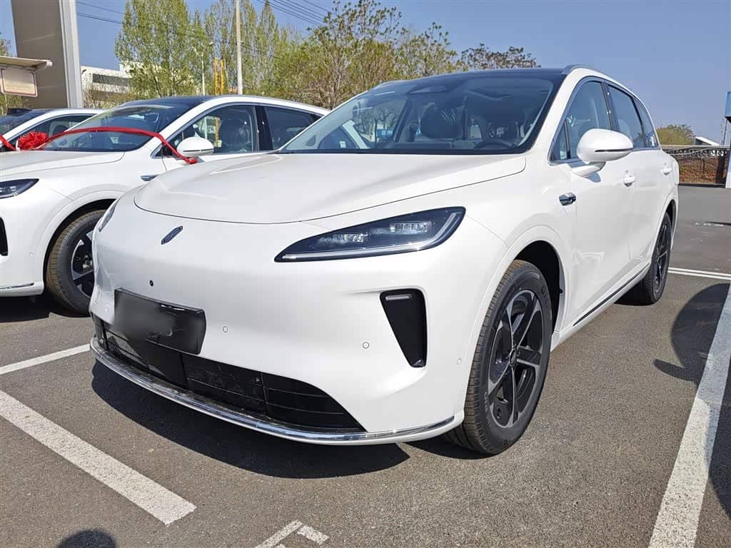 Shangjie SUV