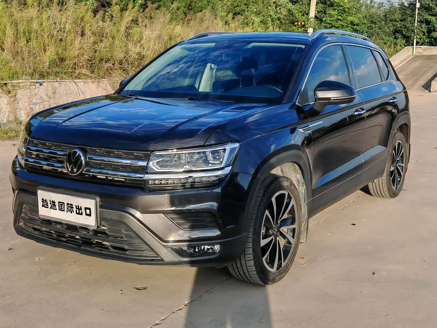 Volkswagen Tharu