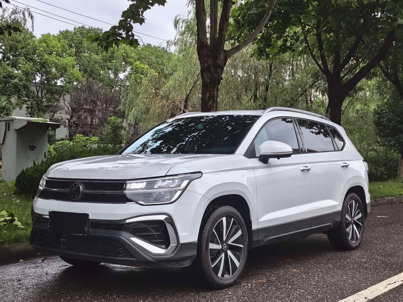 Volkswagen Tharu