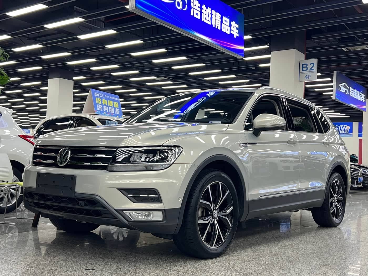 Volkswagen Tiguan L