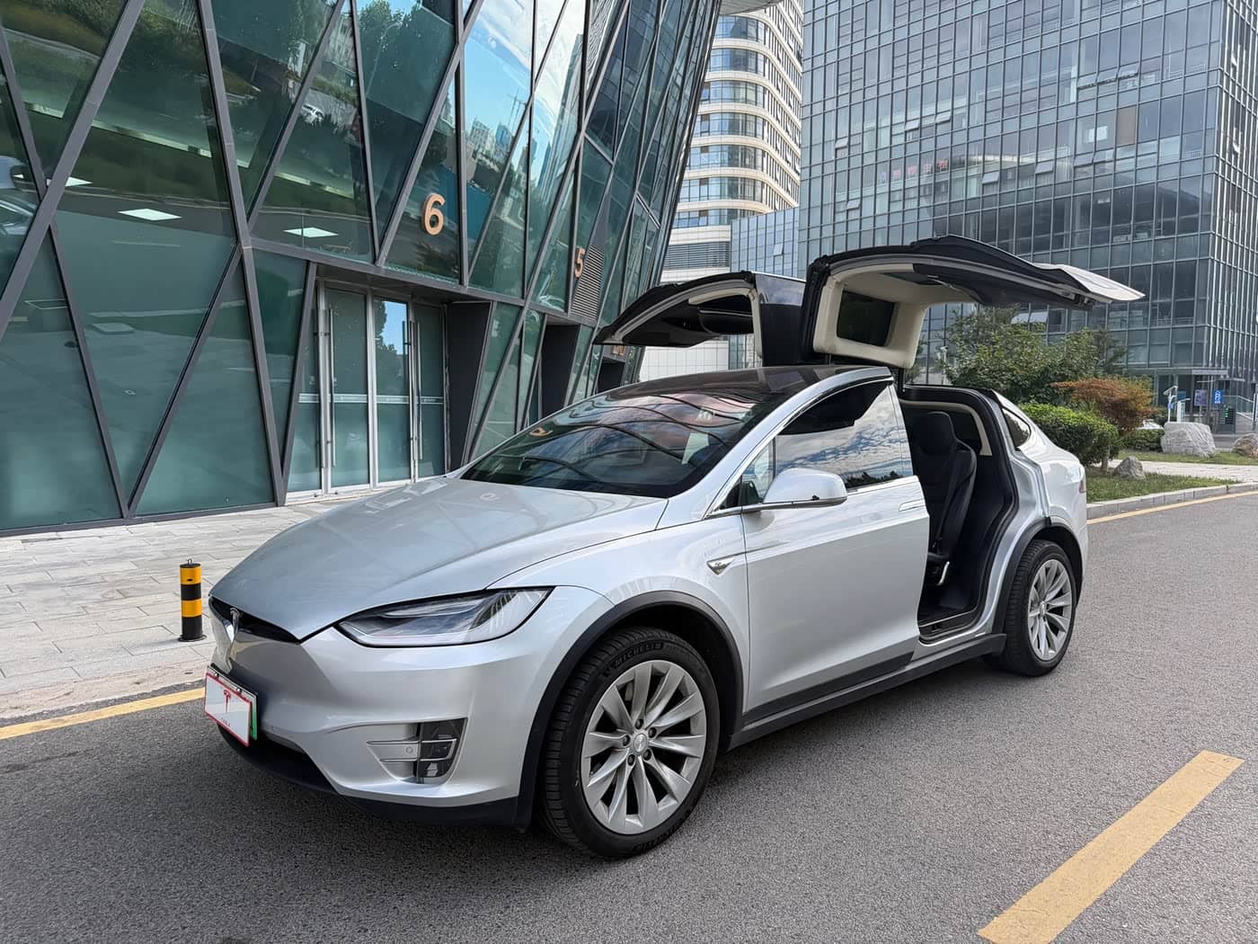 Tesla Model X