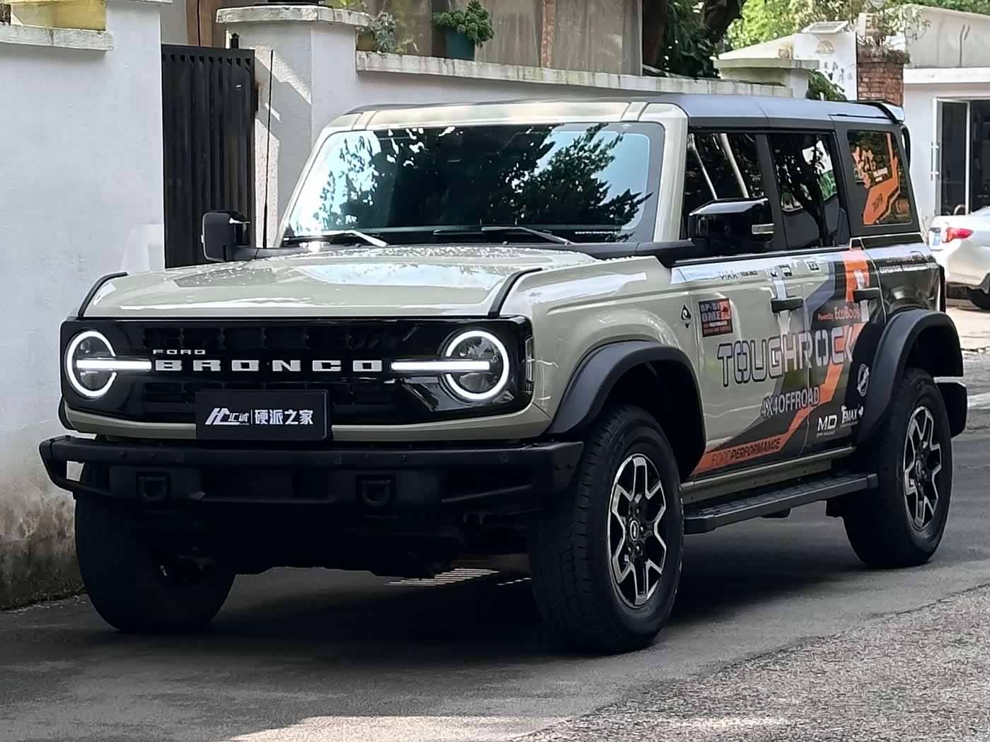 Ford Bronco