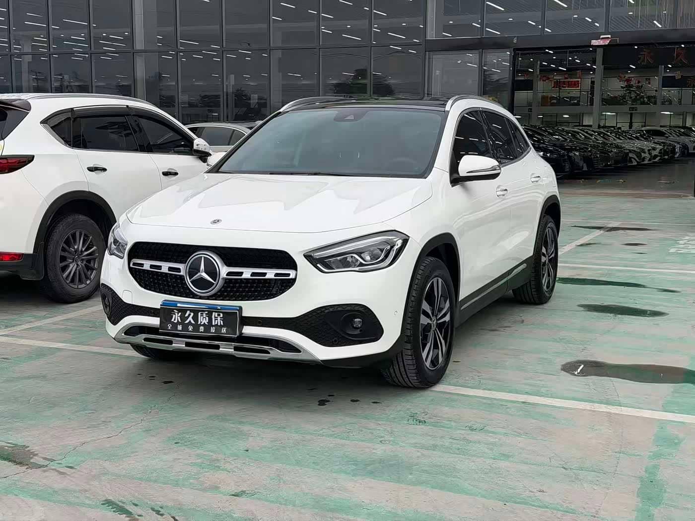 Mercedes-Benz GLA
