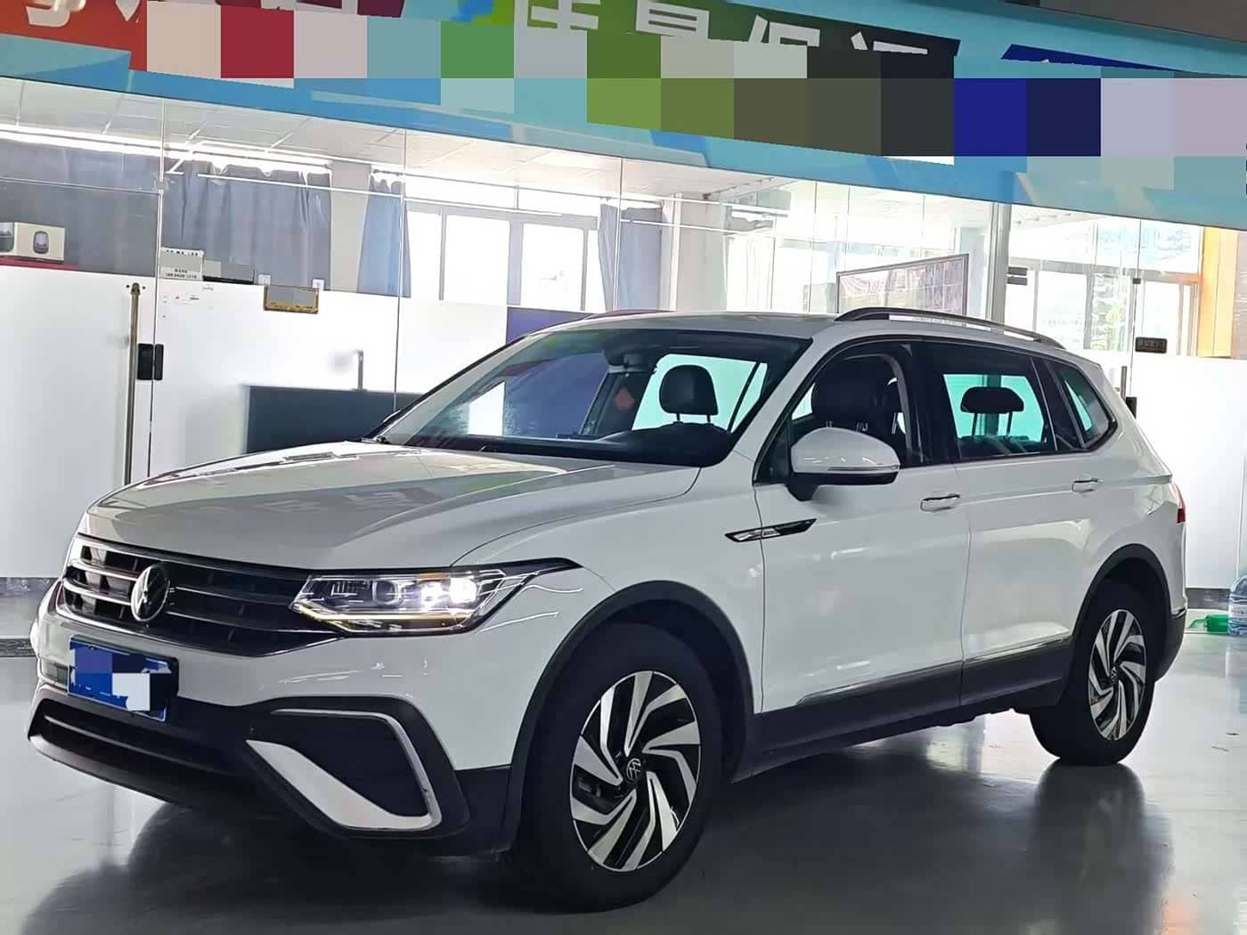 Volkswagen Tiguan L