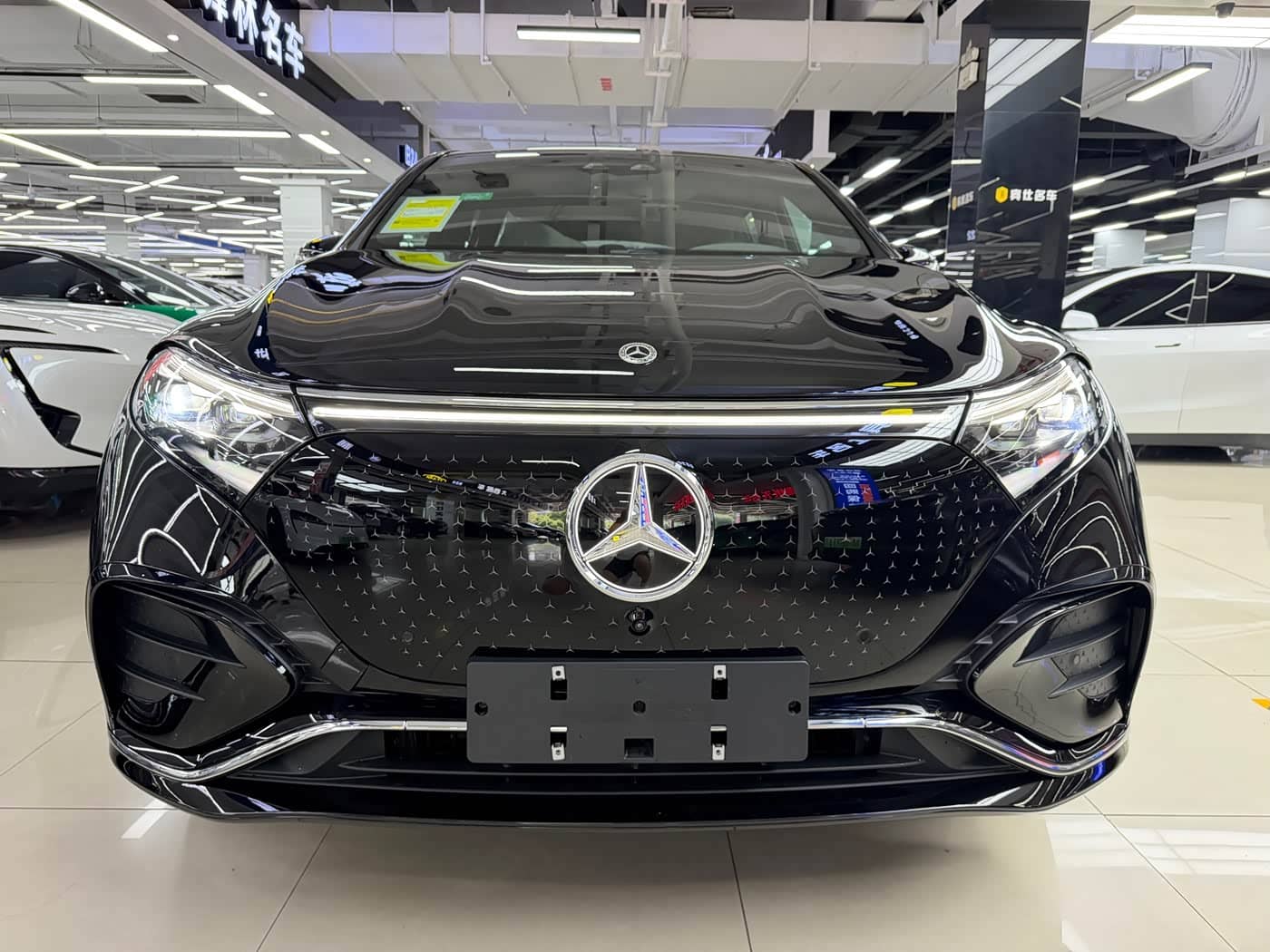 Mercedes-Benz EQS SUV