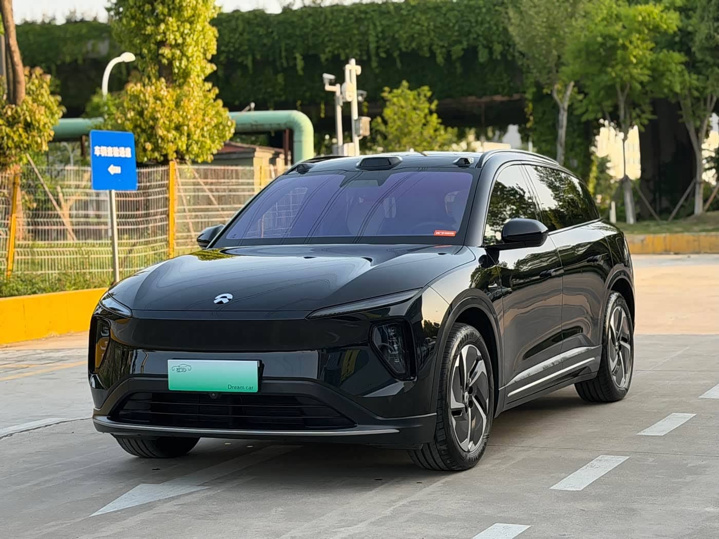 NIO ES6
