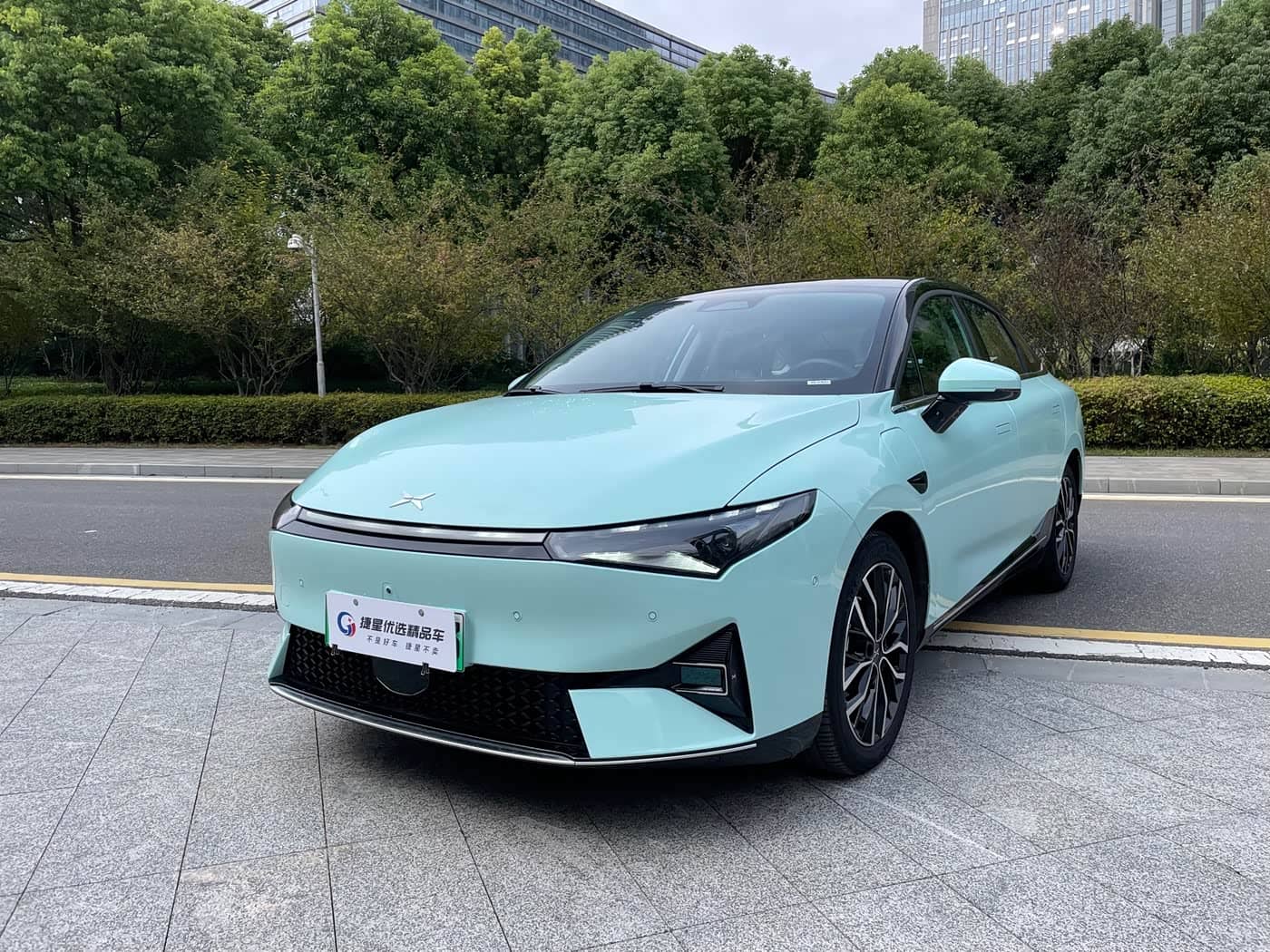XPeng P5