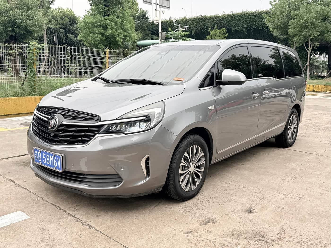 Buick GL8