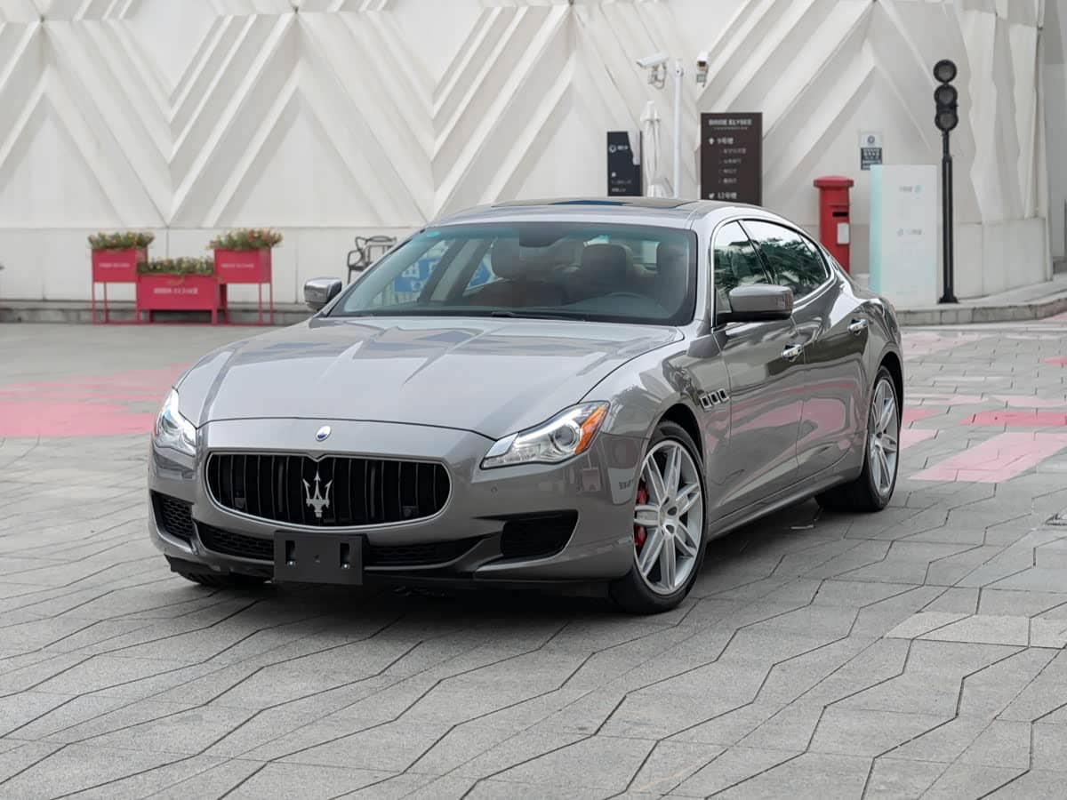Maserati Quattroporte