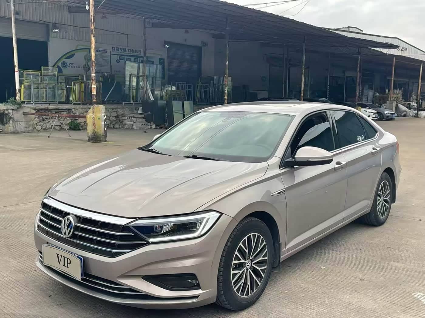Volkswagen Sagitar
