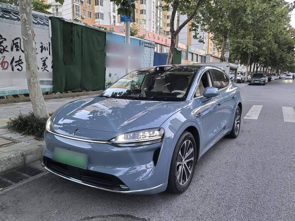 Zhijie Luxeed R7