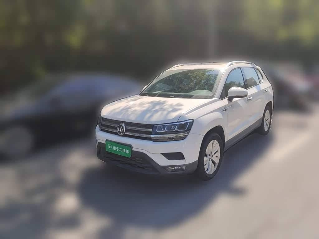 Volkswagen Tharu