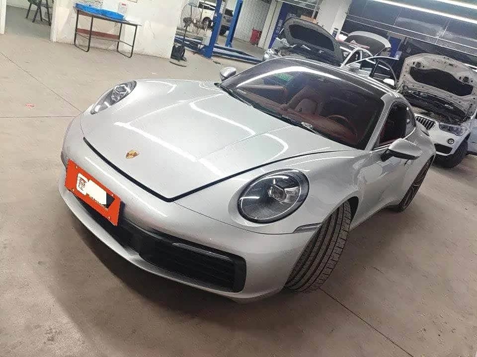 Porsche 911