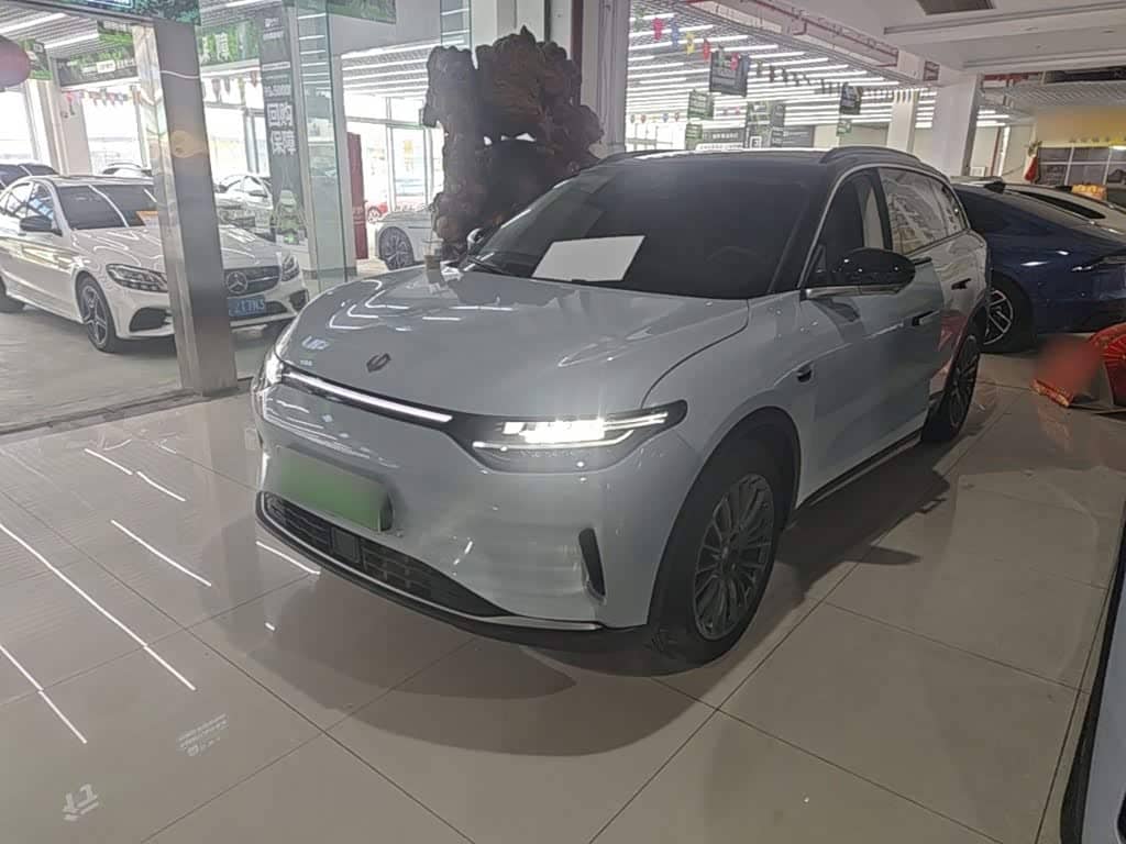 Leapmotor C11