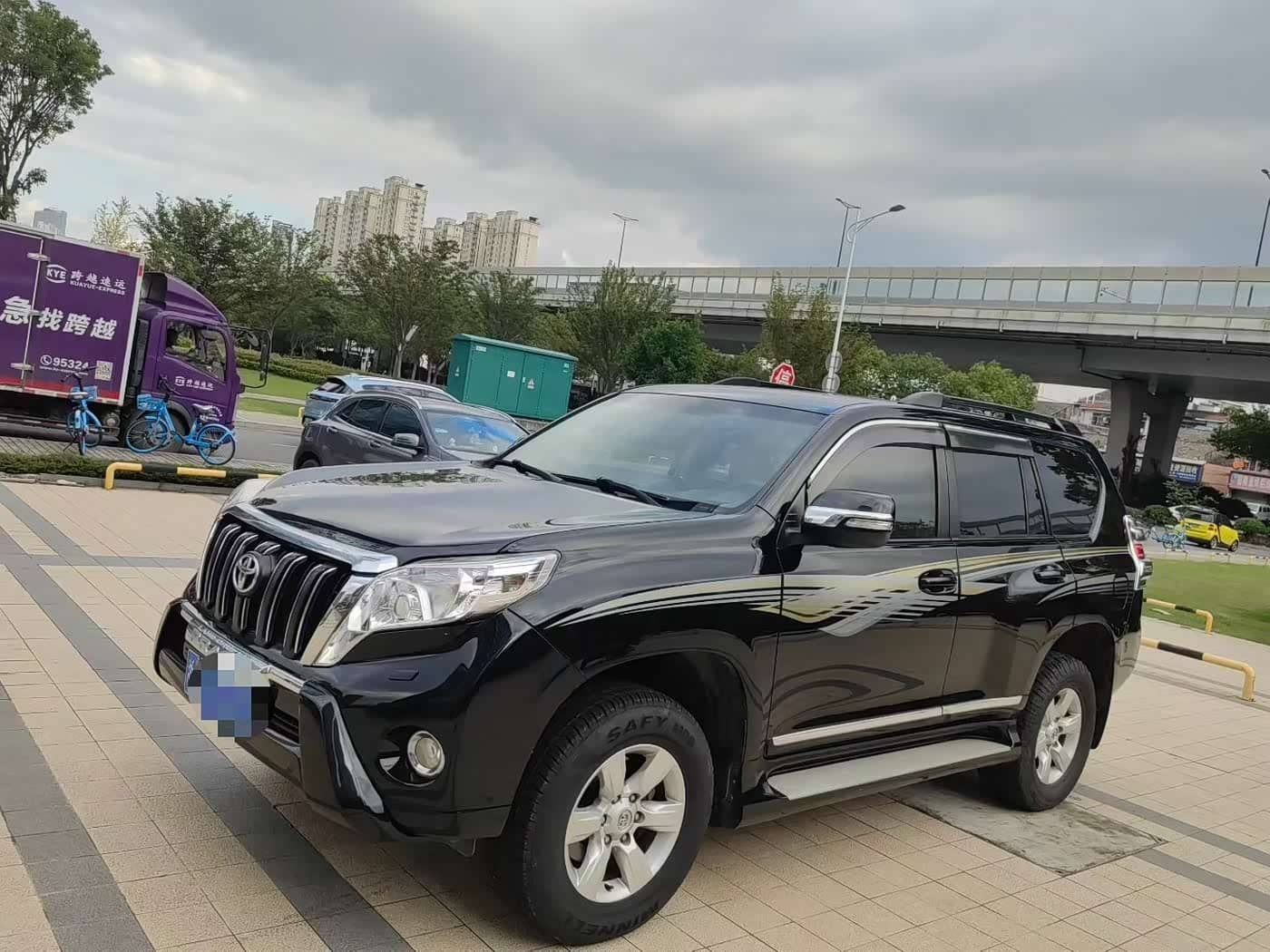 Toyota Prado