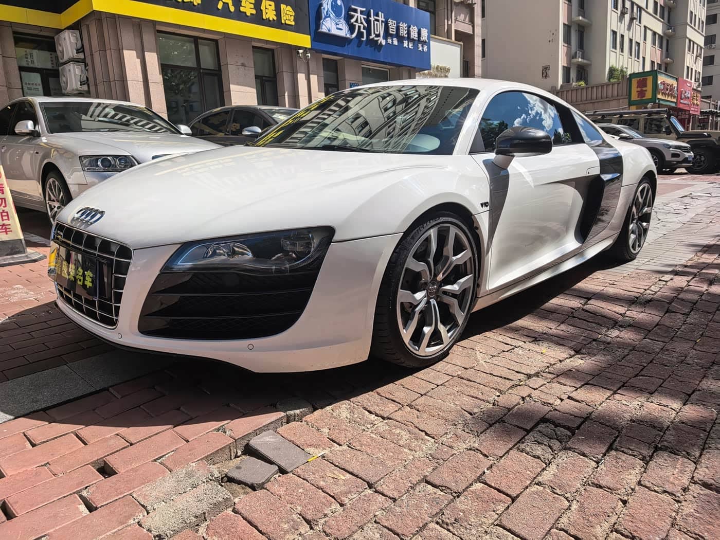 Audi R8