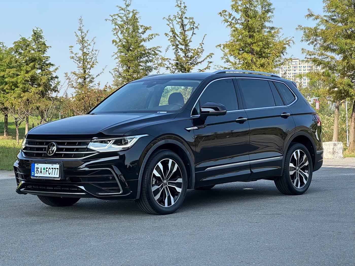 Volkswagen Tiguan L