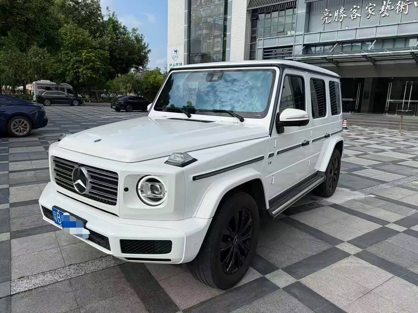 Mercedes-Benz G-Class