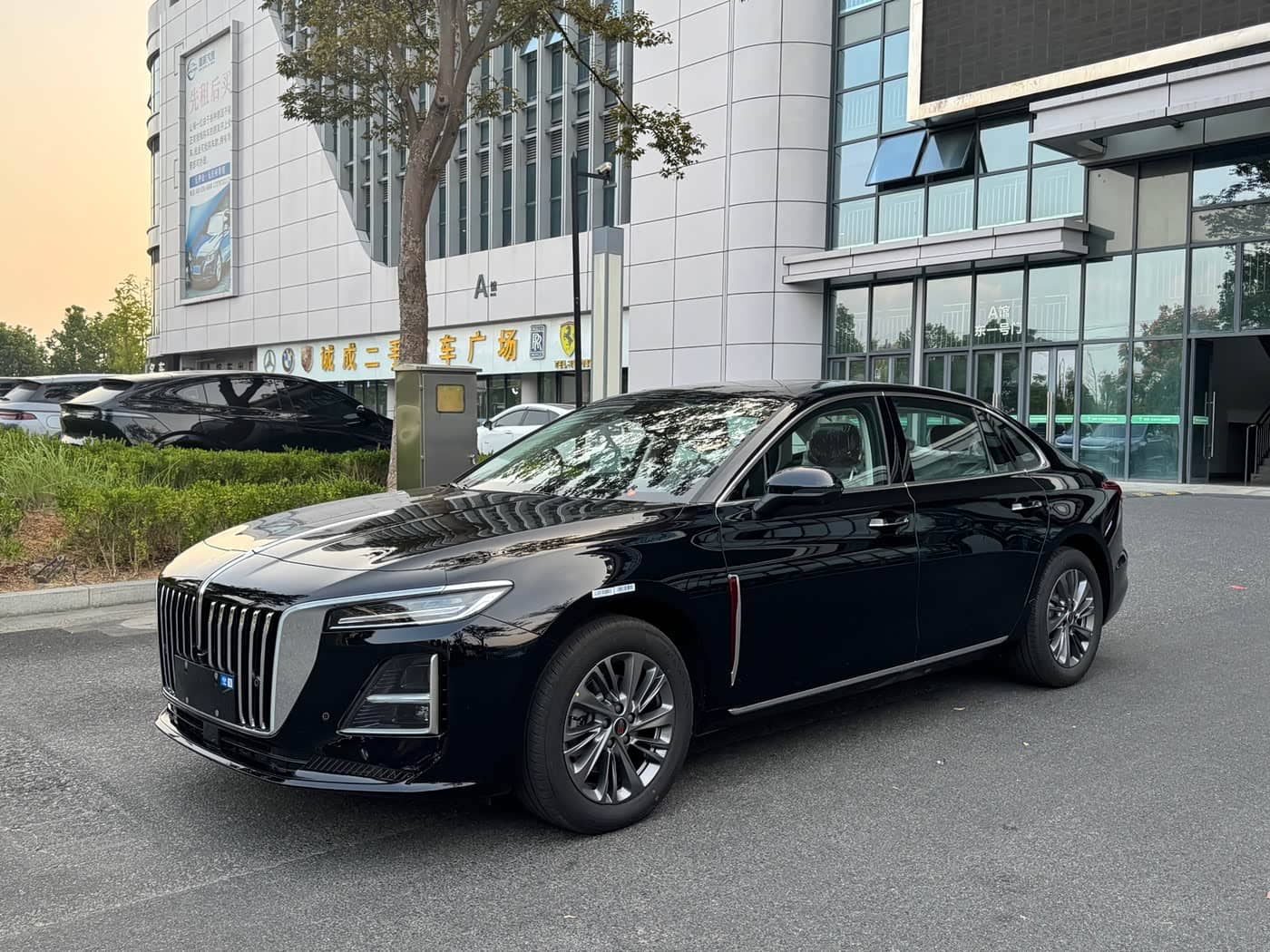 Hongqi H5