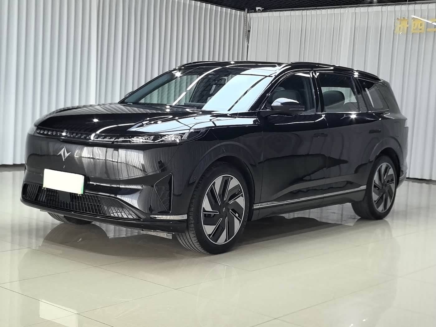 Dongfeng Yipai eπ008