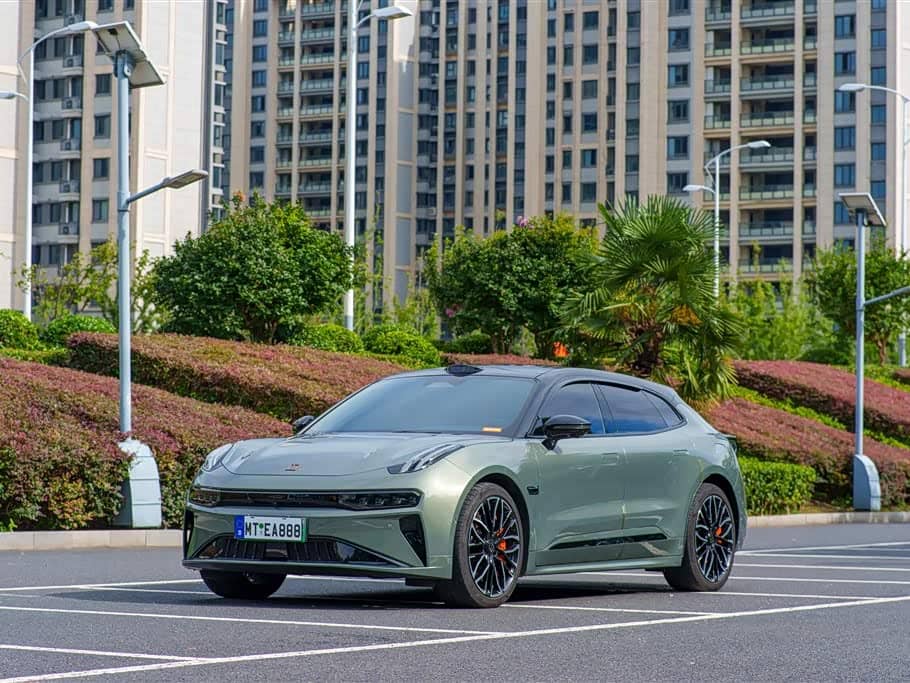 ZEEKR 001