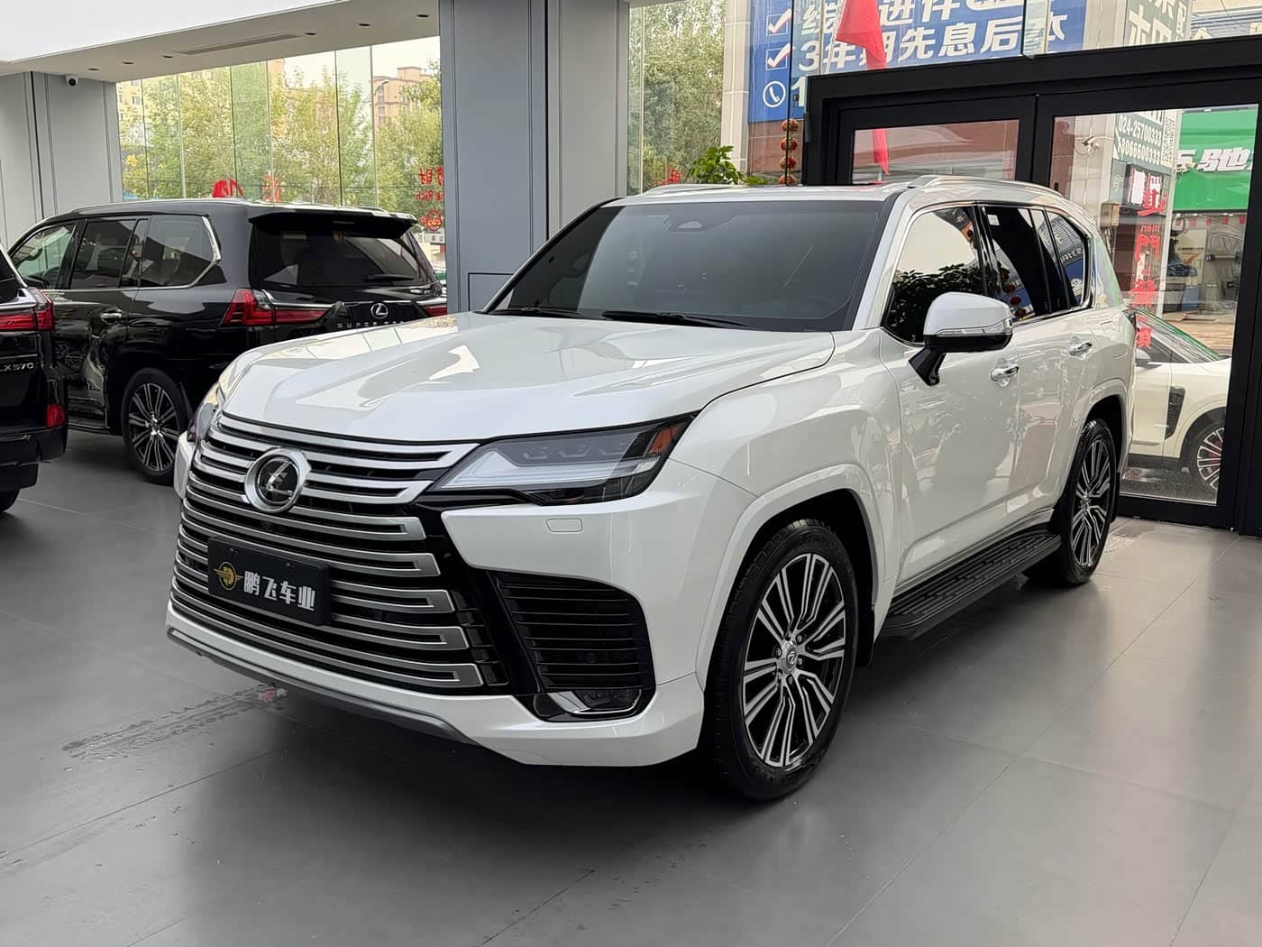 Lexus LX