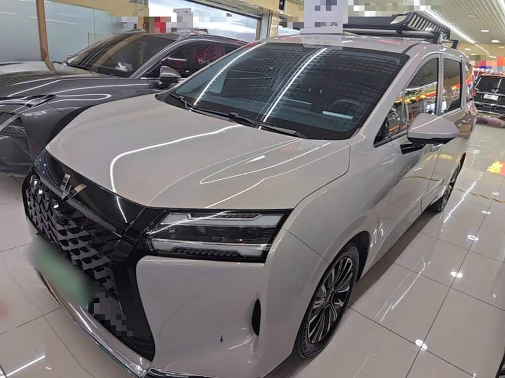 Wuling Motors Xingguang 730 New Energy