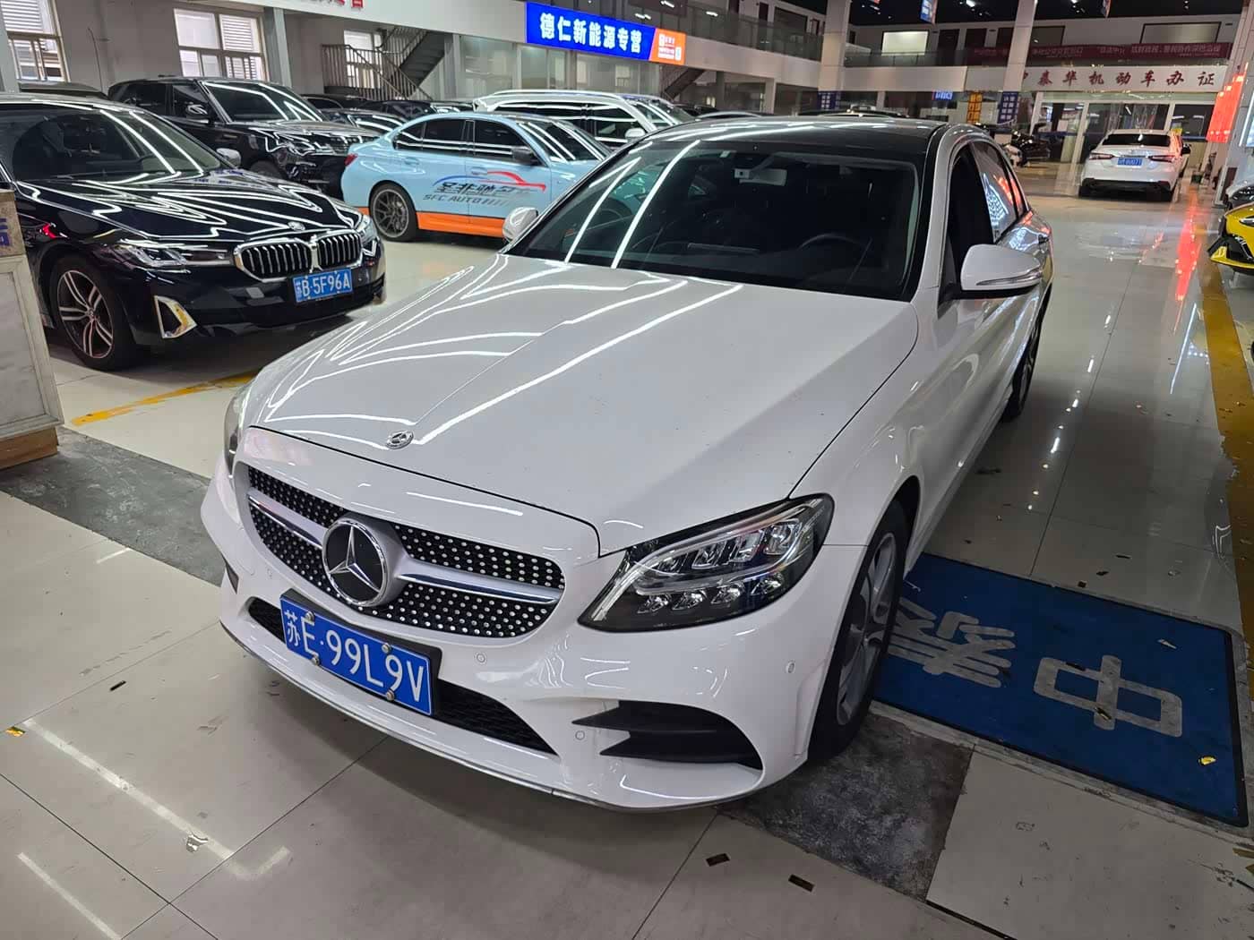 Mercedes-Benz C-Class