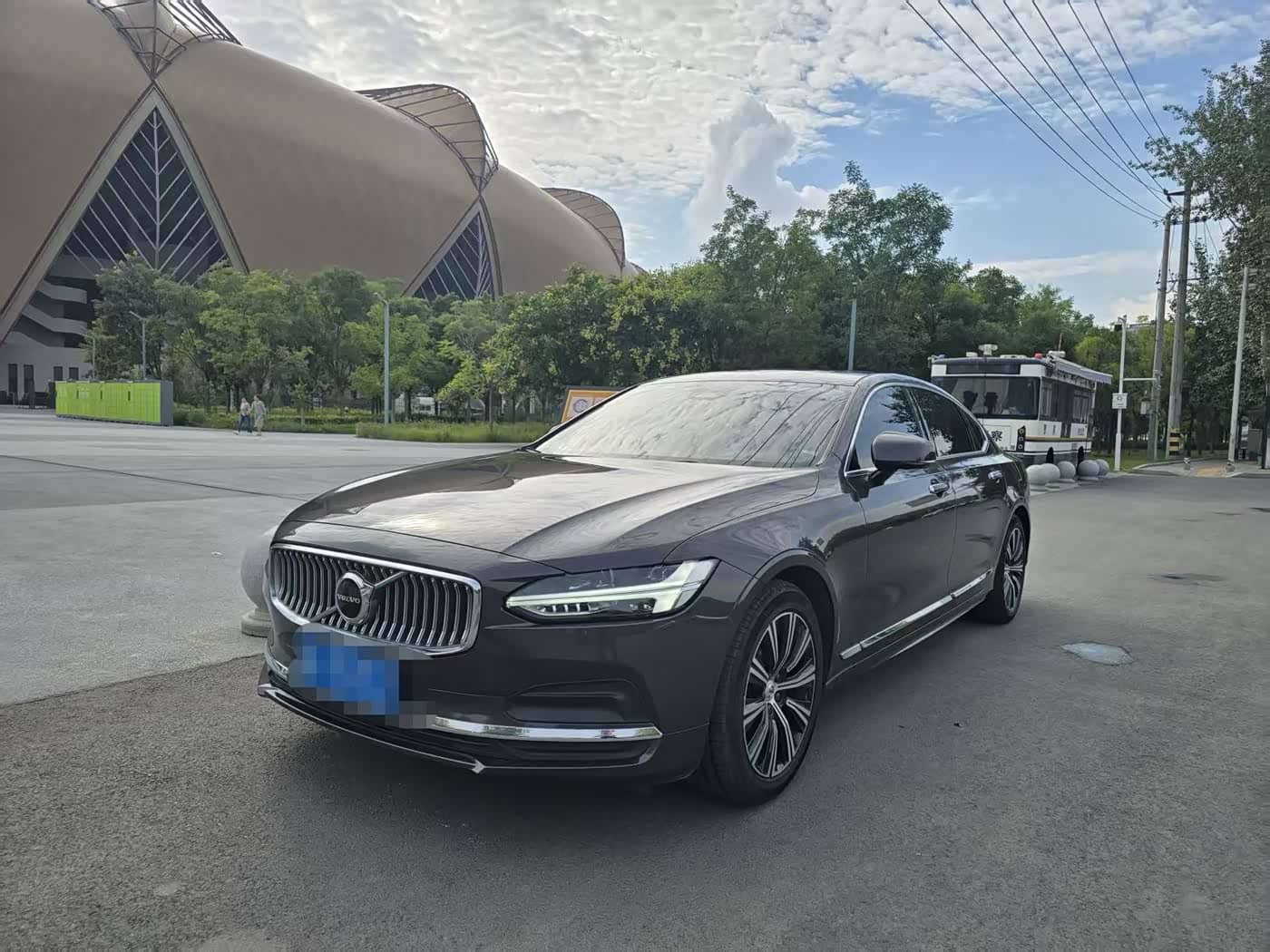 Volvo S90