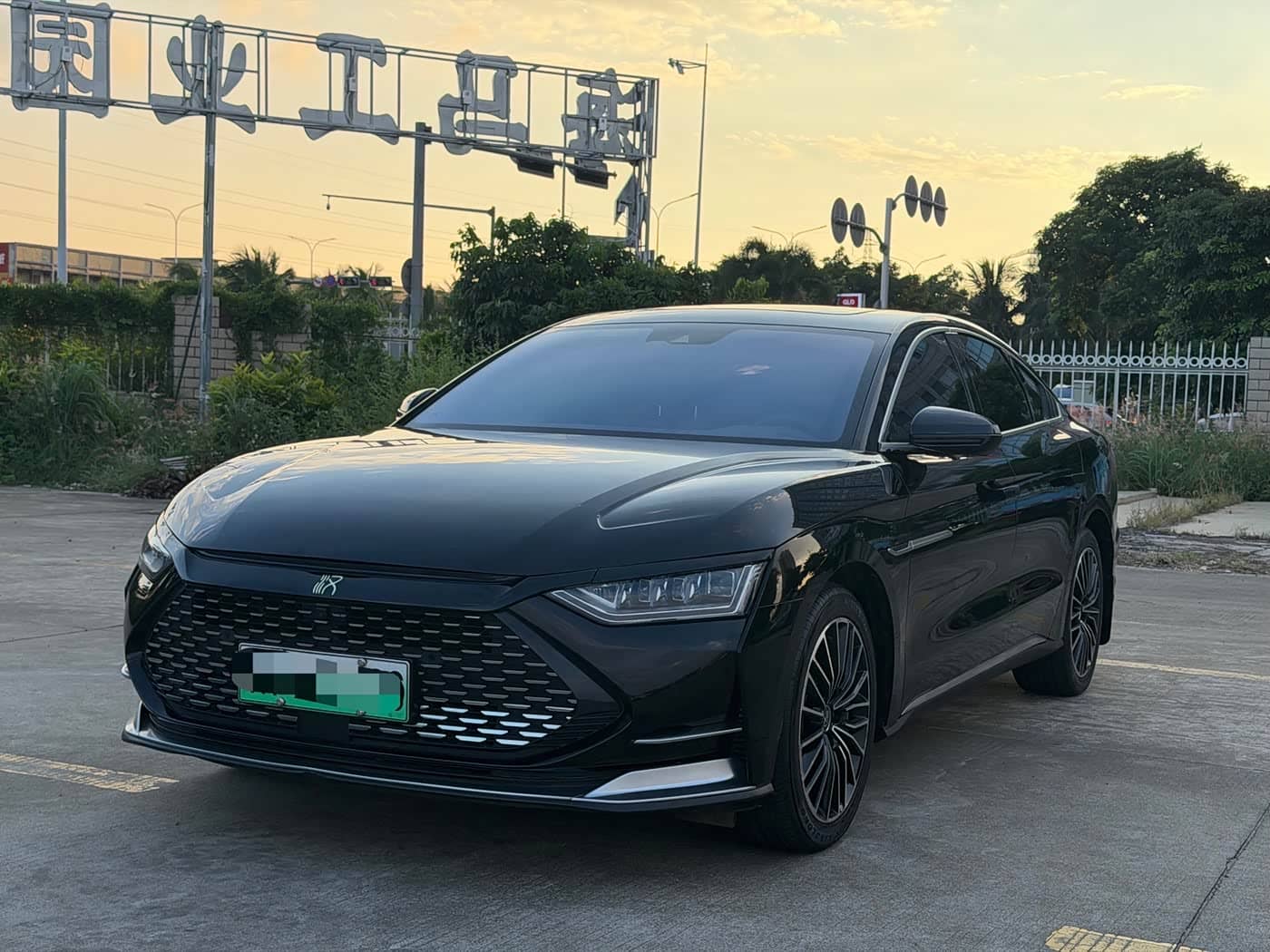 BYD Han