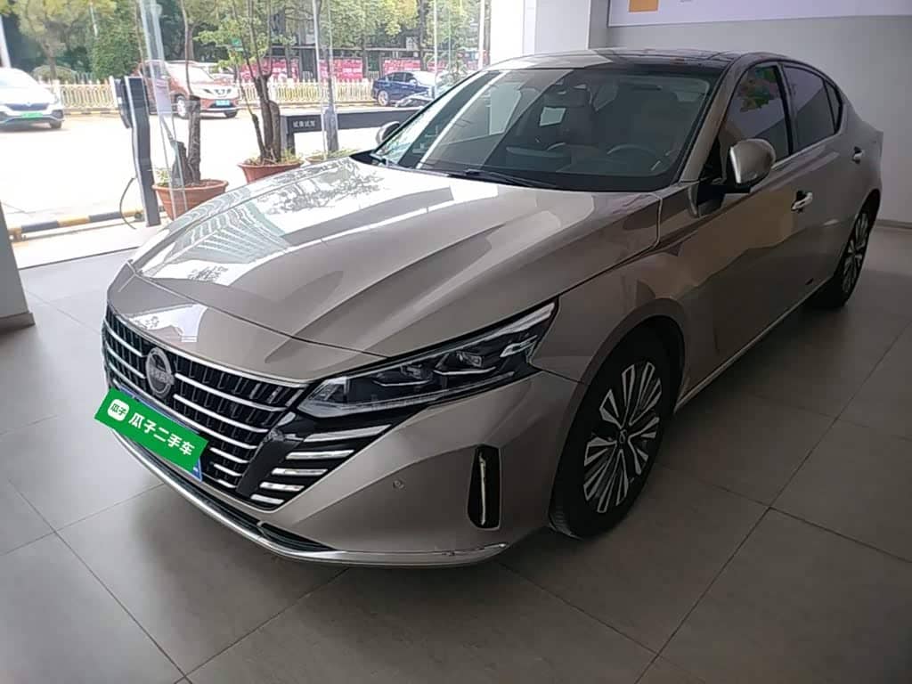 Nissan Teana