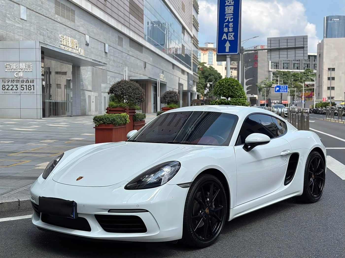 Porsche 718