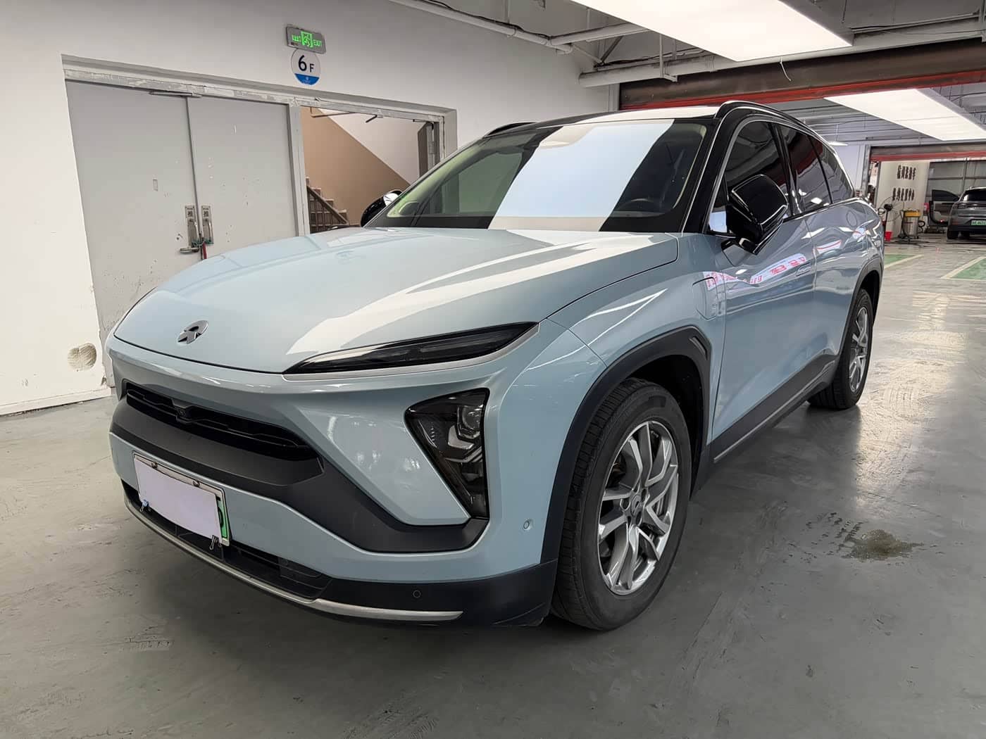 NIO ES6