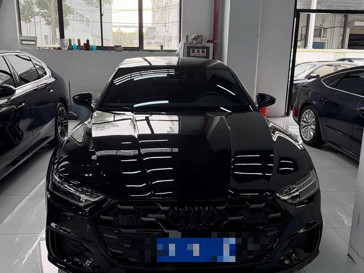 Audi A7L