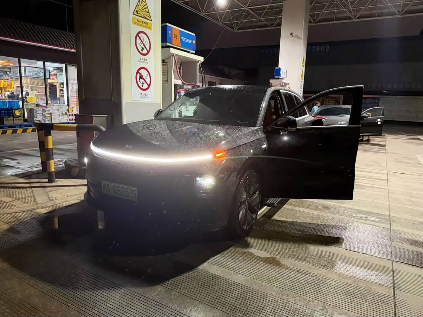 Li Auto L6