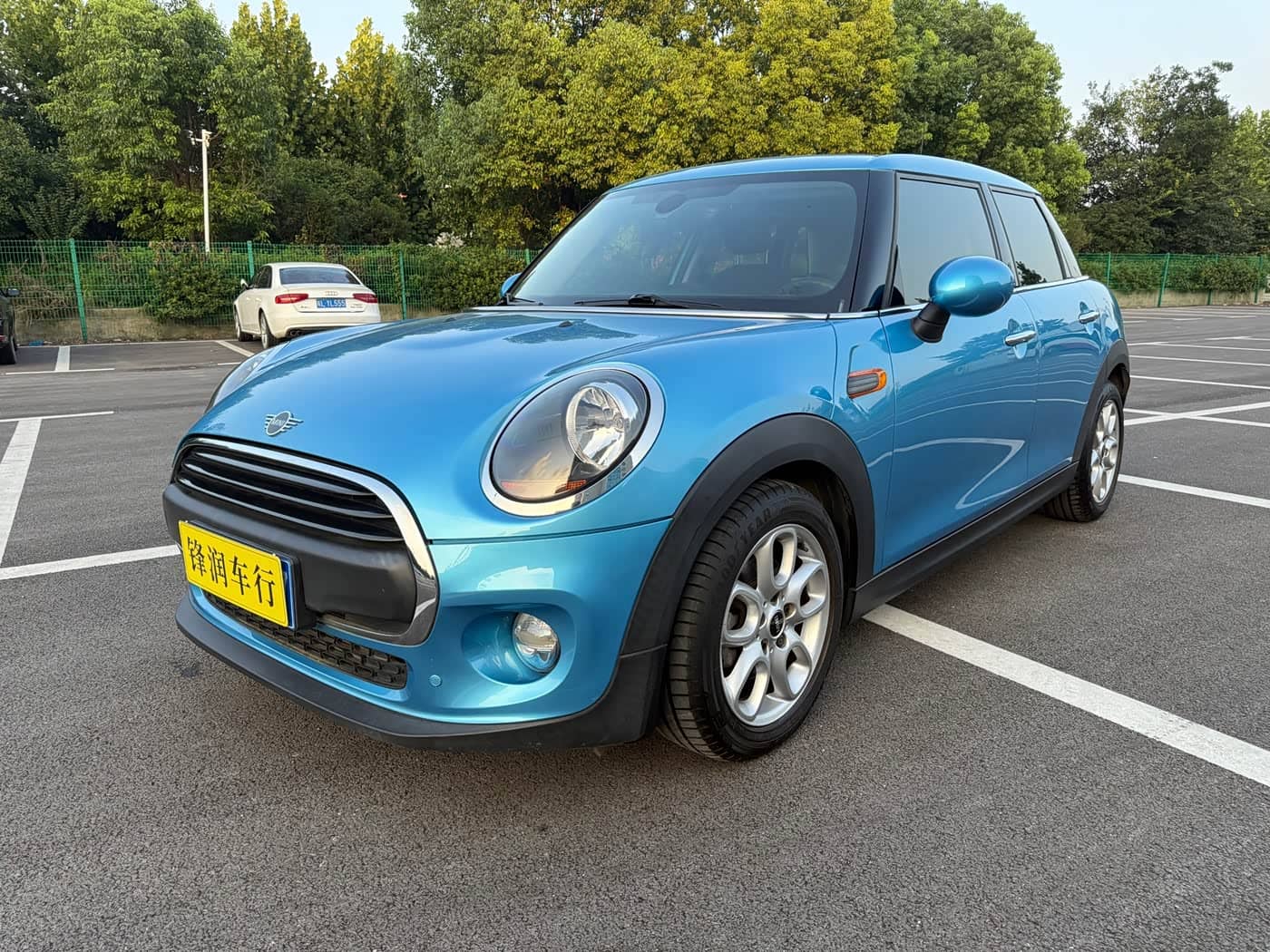 MINI MINI