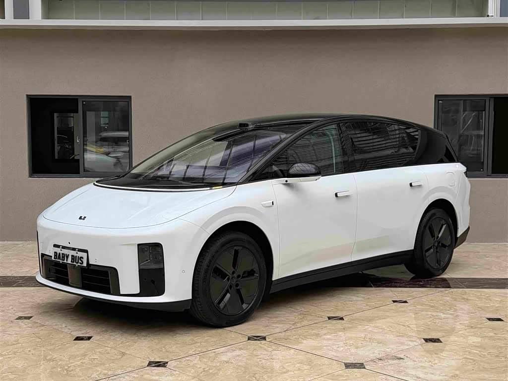 Li Auto Li i8