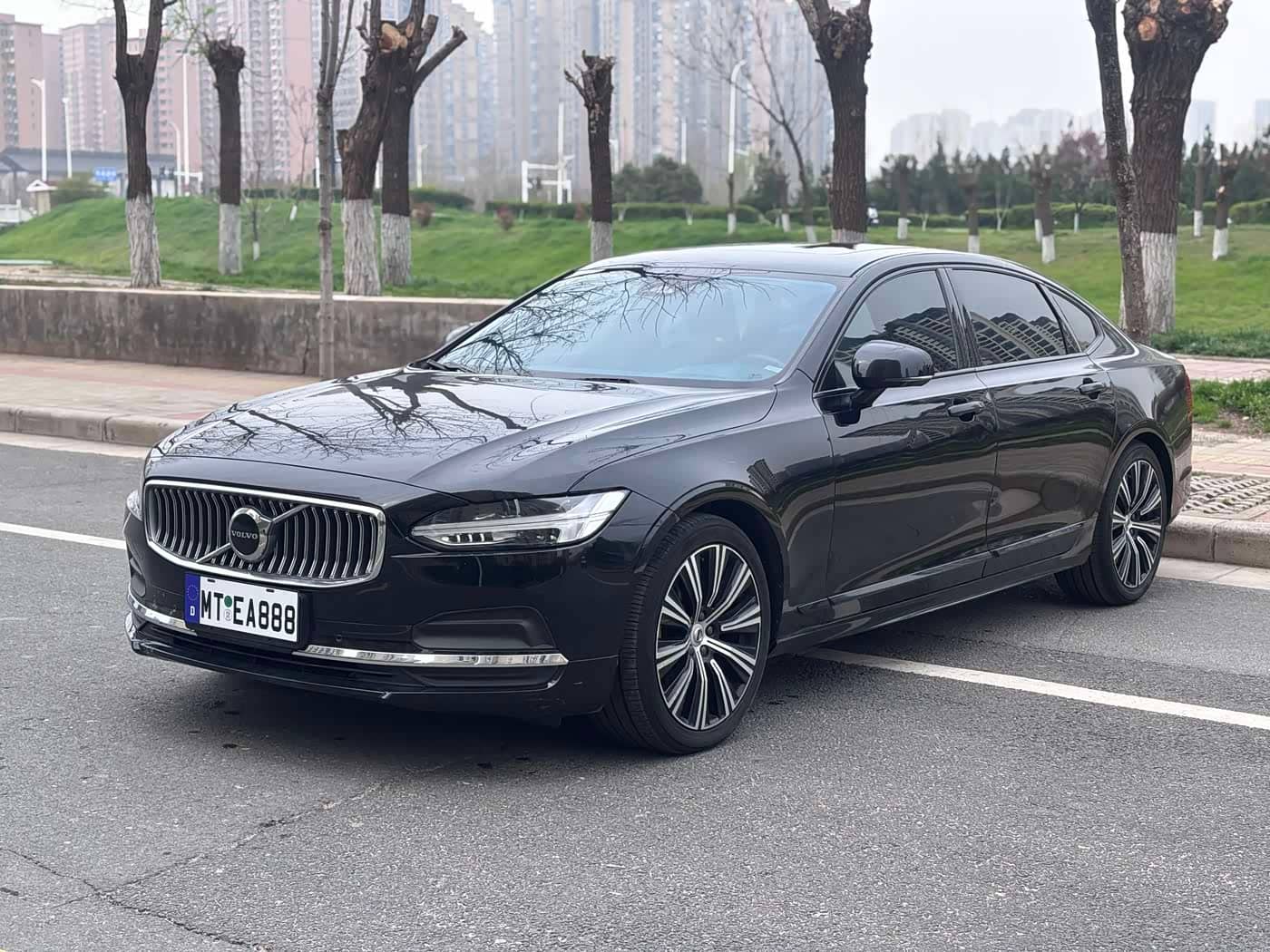 Volvo S90