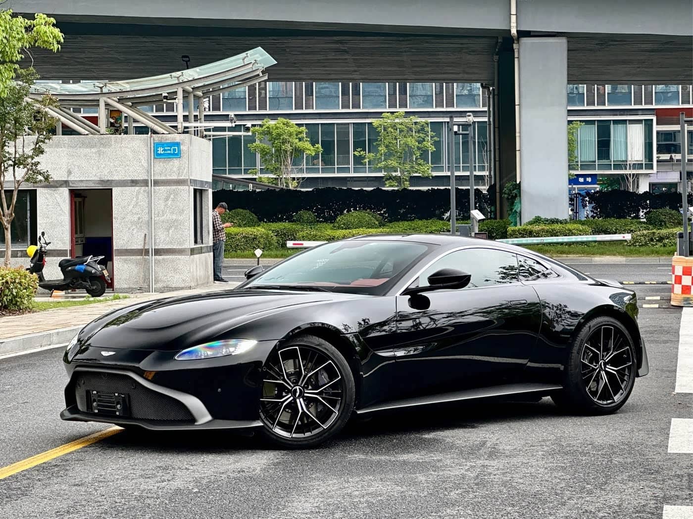 Aston Martin V8 Vantage