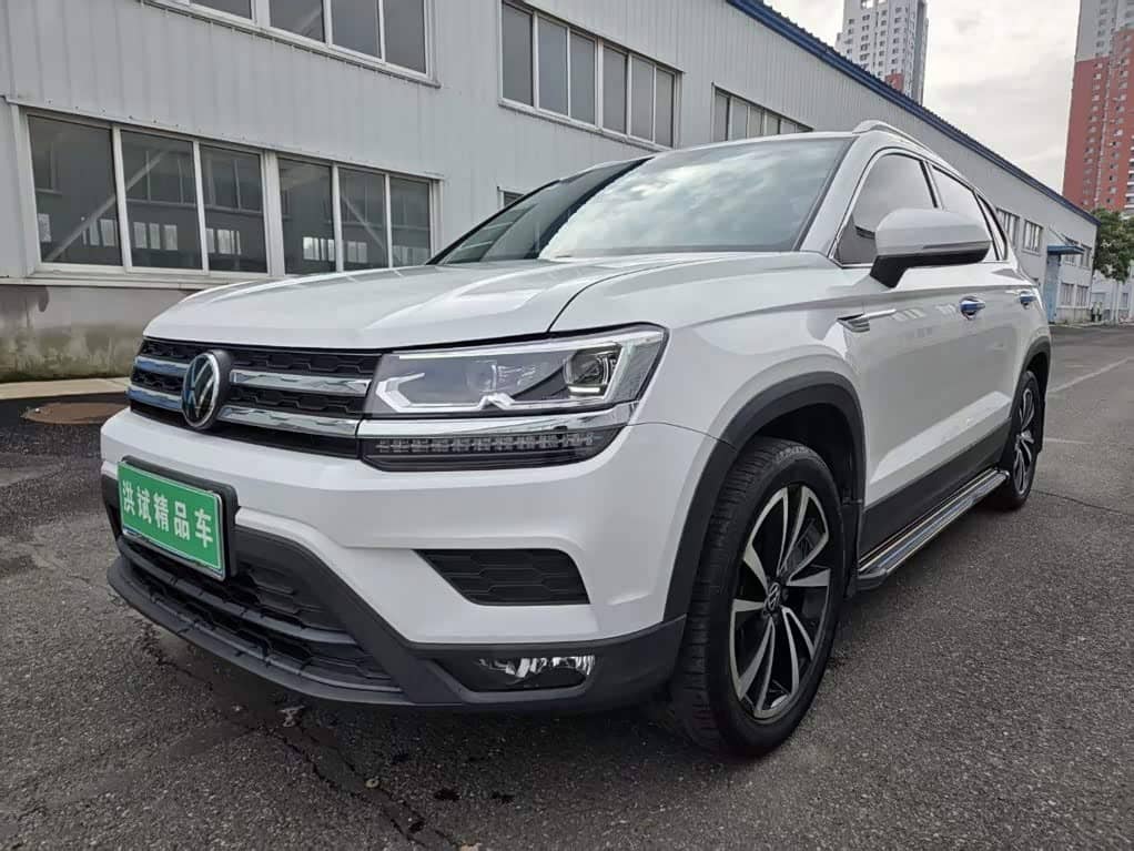 Volkswagen Tharu