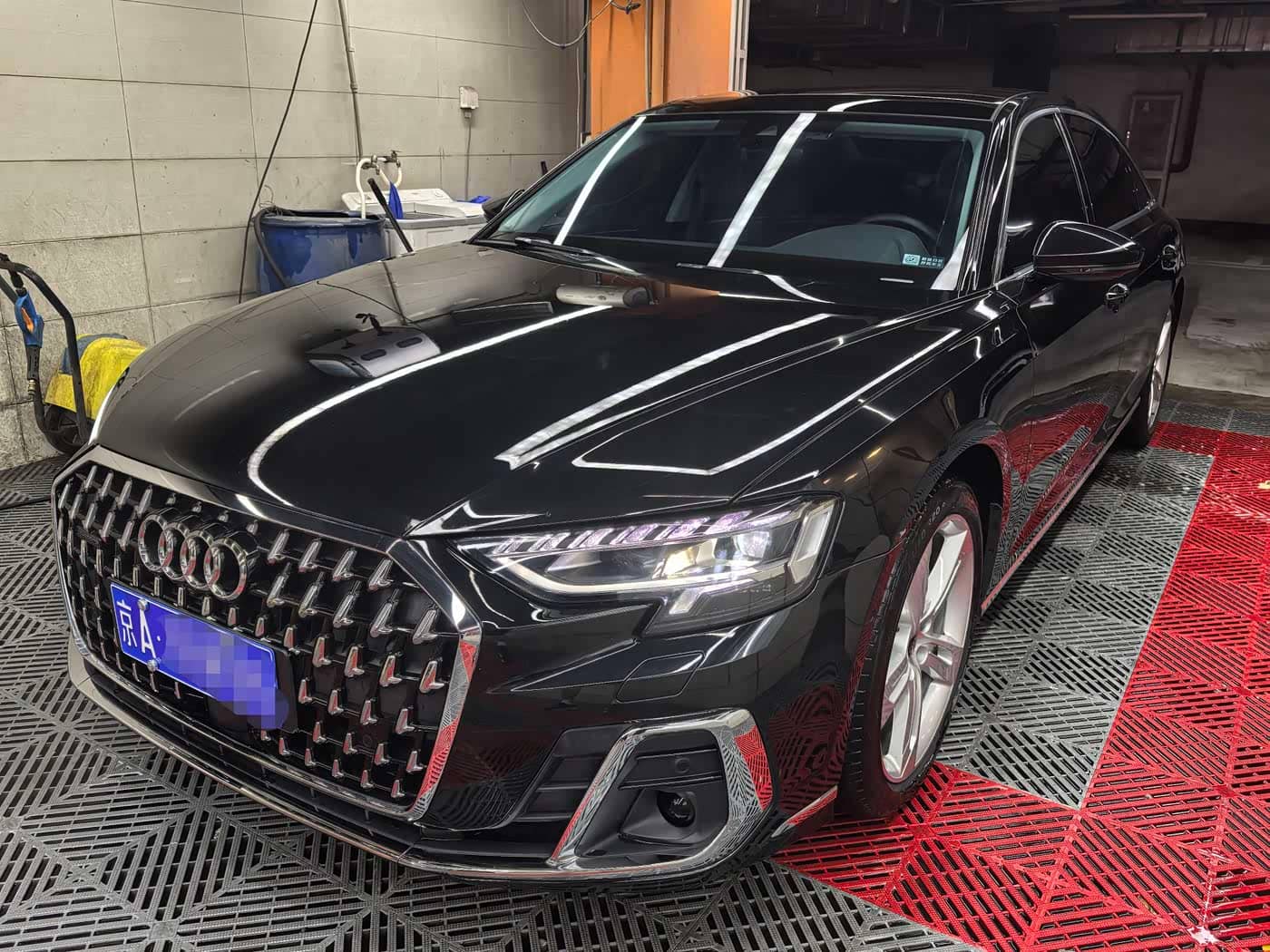Audi A8