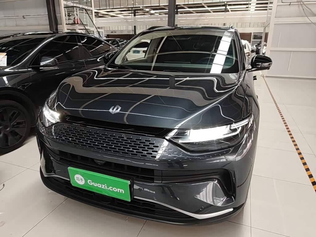 Leapmotor C11