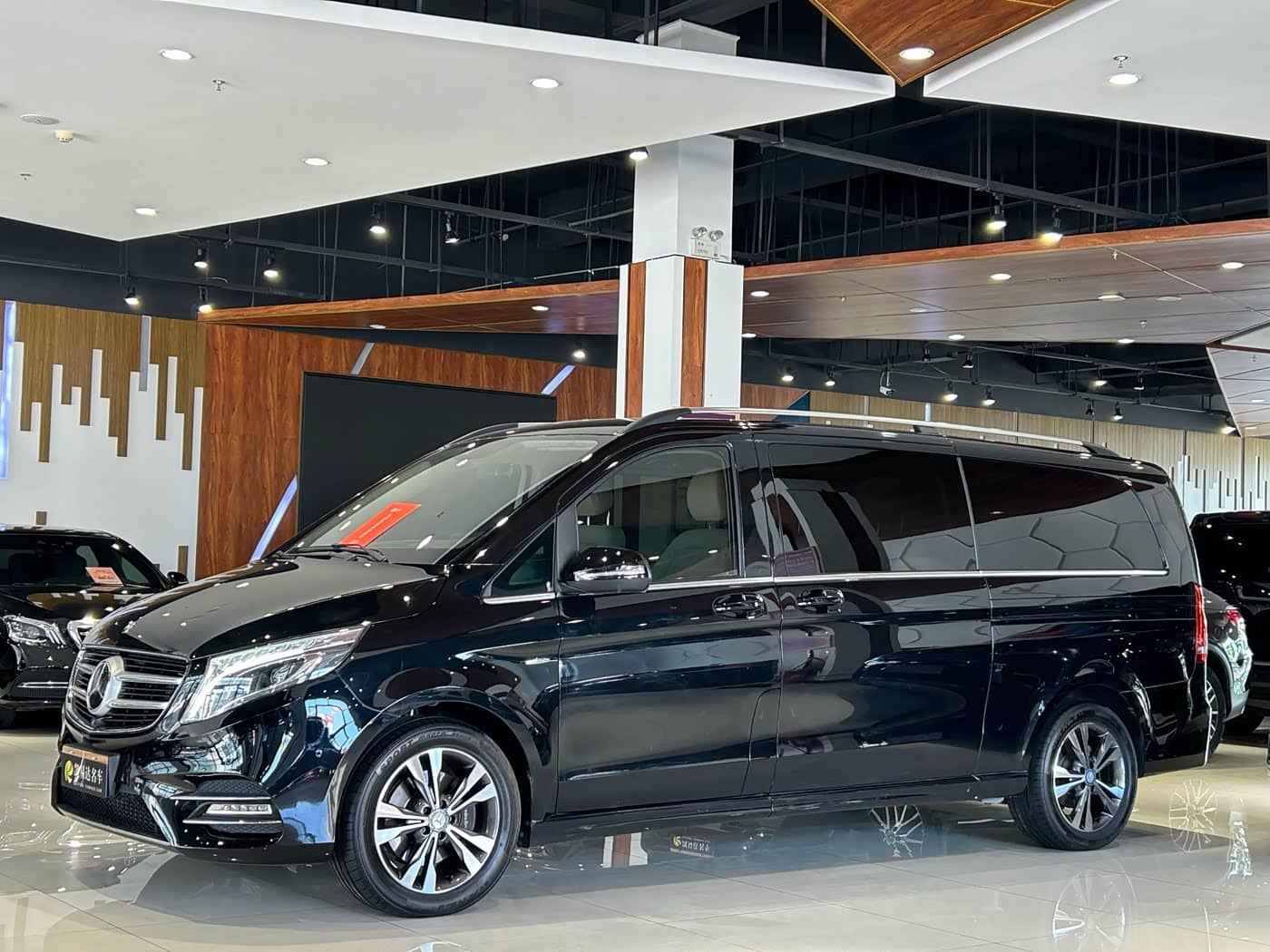 Mercedes-Benz V-Class