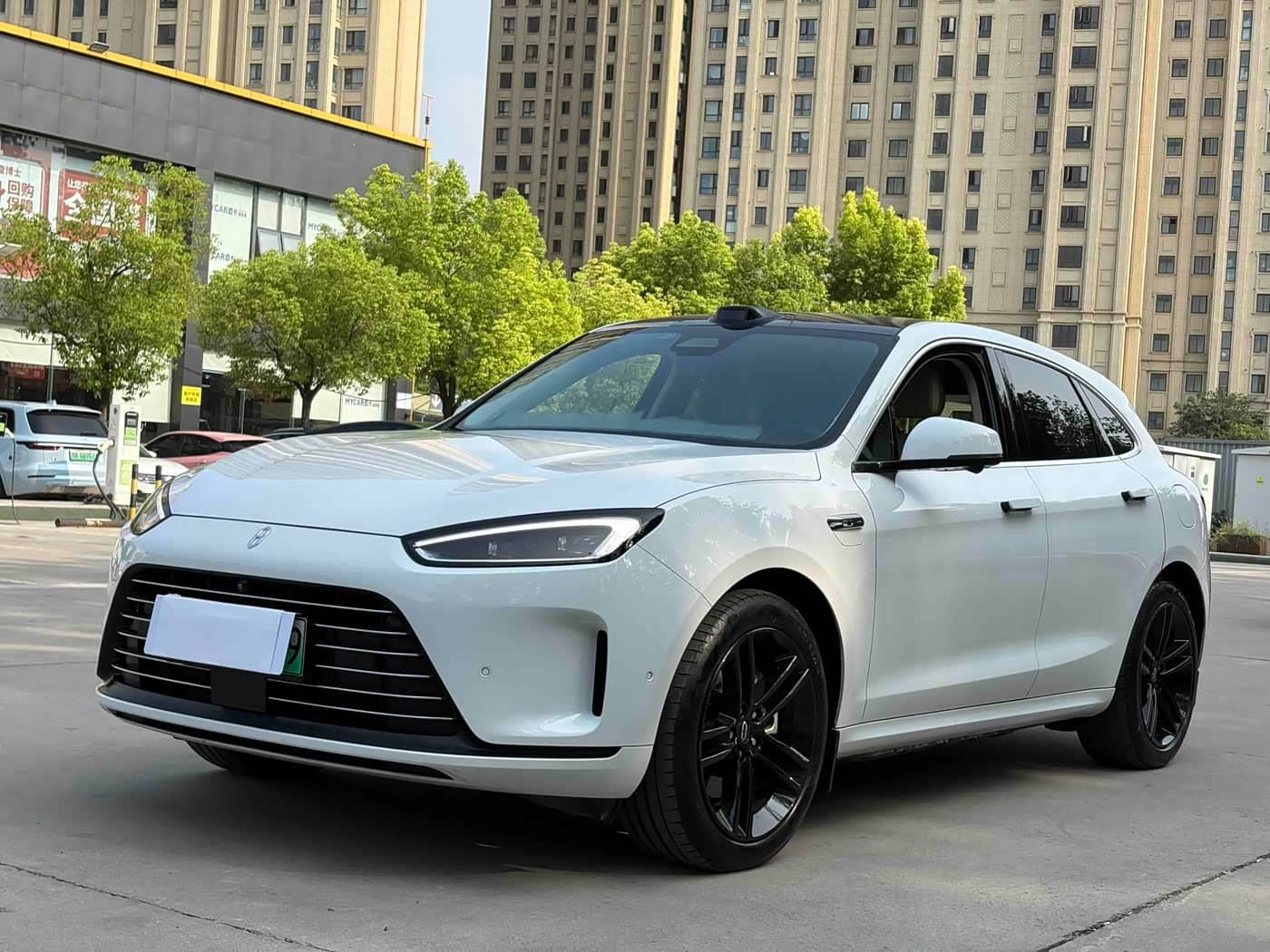 AITO Wenjie AITO M5