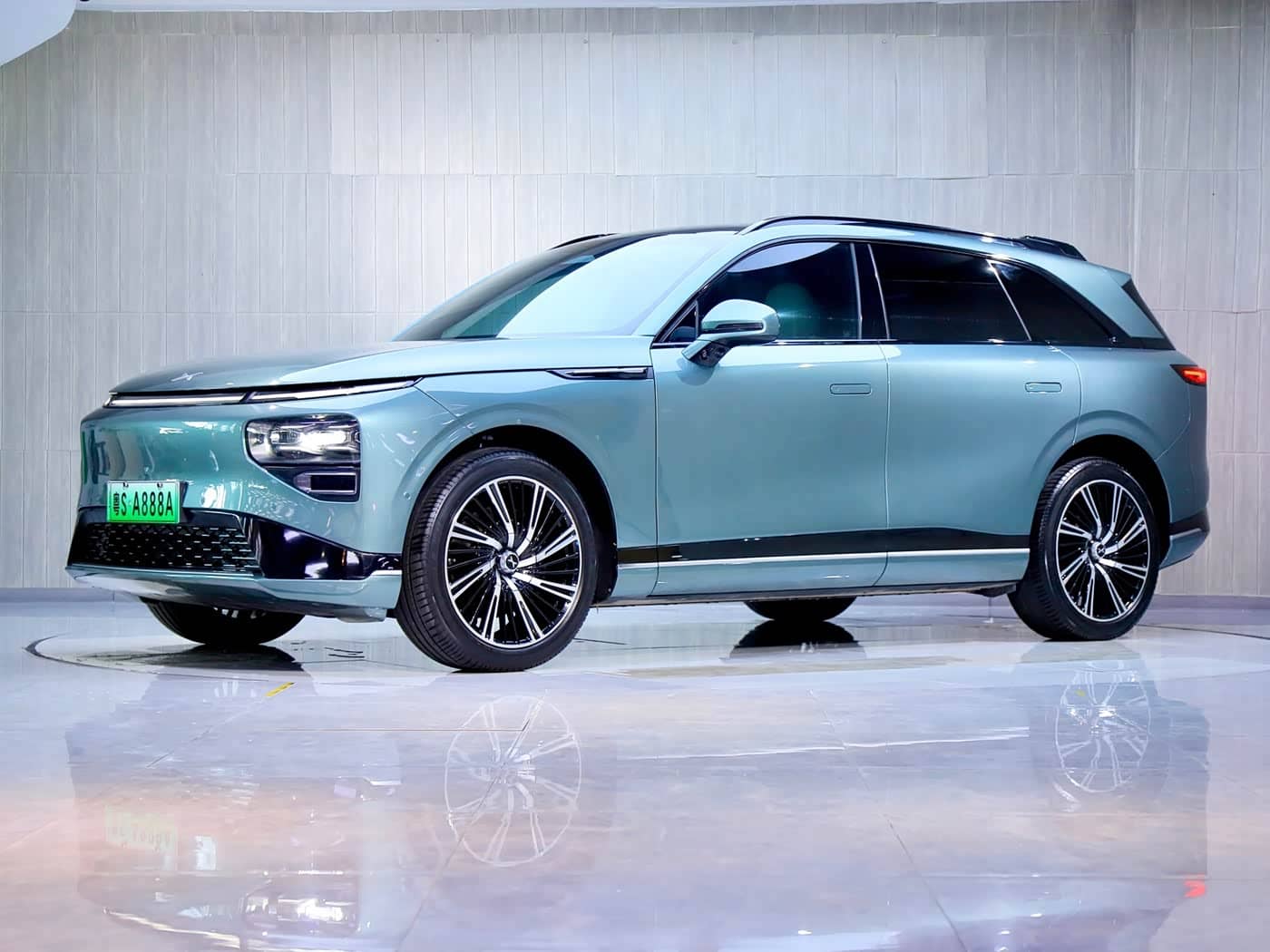 XPeng G9