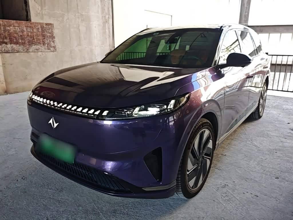 Dongfeng Yipai eπ008