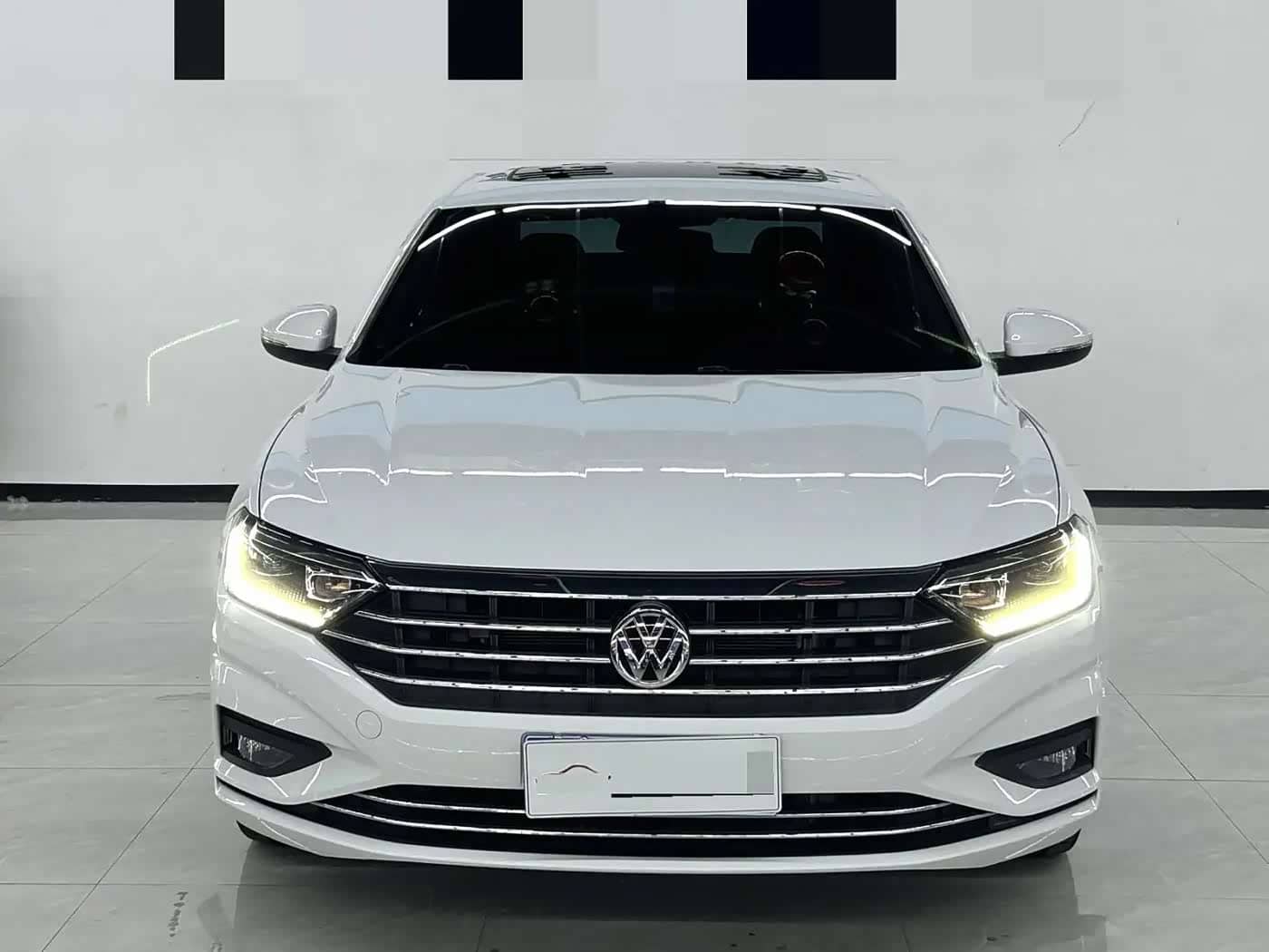 Volkswagen Sagitar