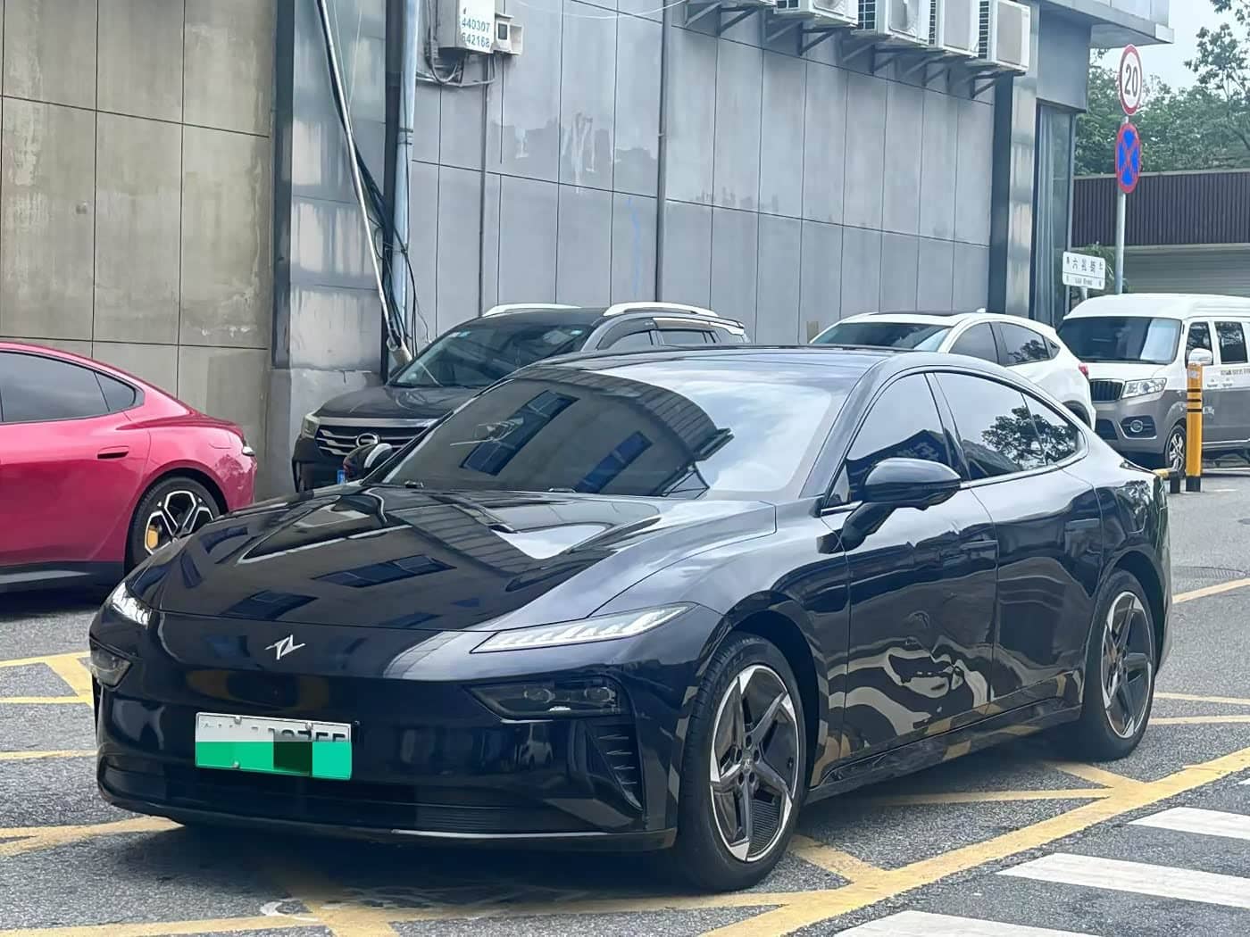 Dongfeng Yipai eπ007