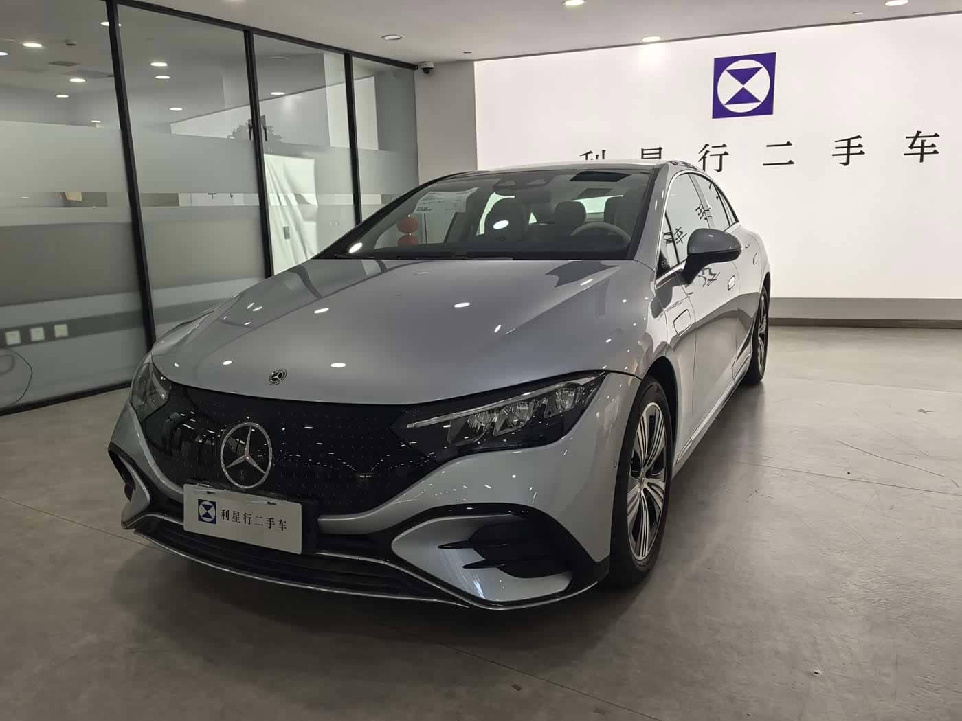 Mercedes-Benz EQE
