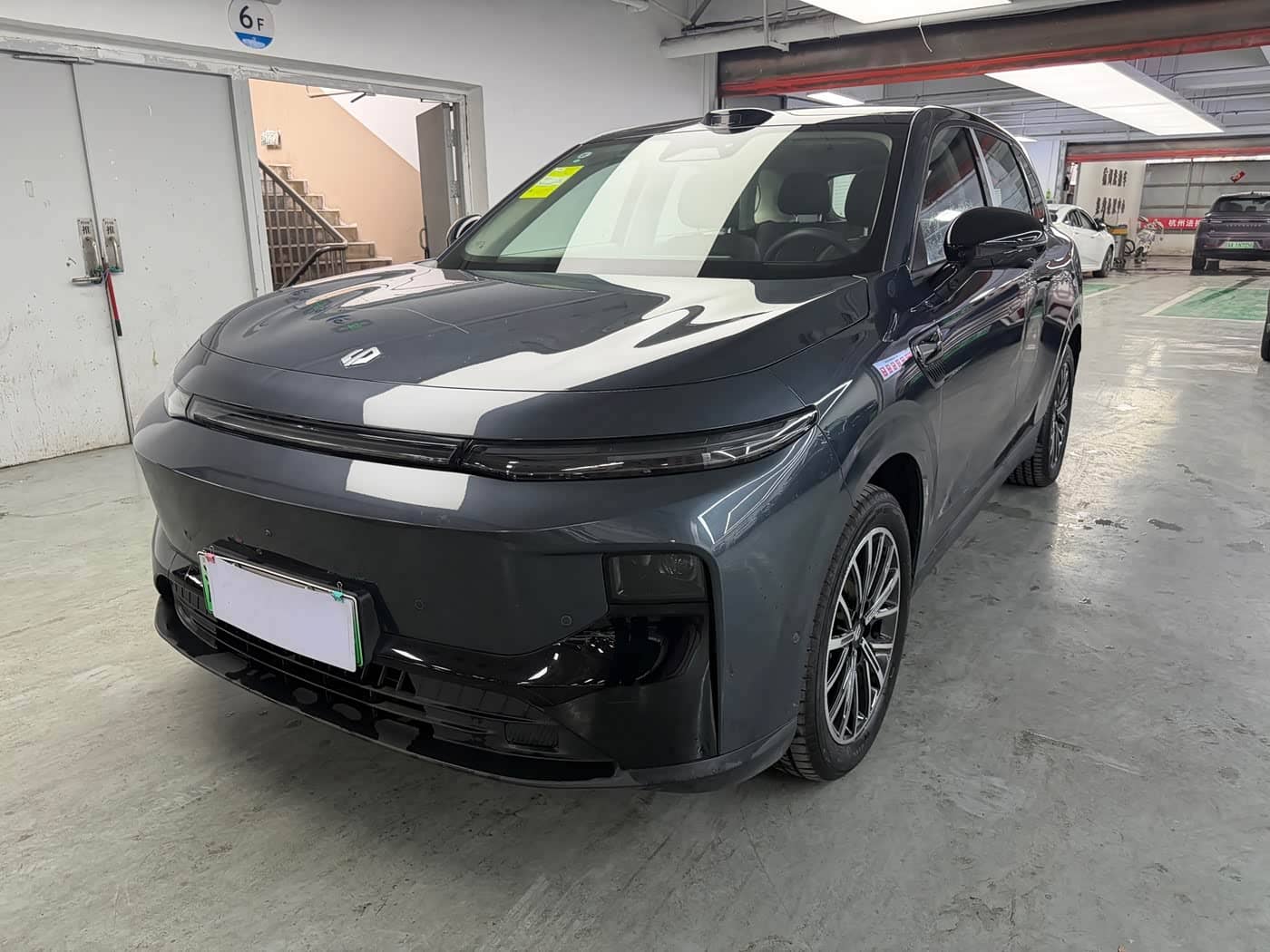 Leapmotor B10